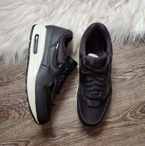 NEW🖤Nike Air Max 1🖤 - Picture 4 of 8